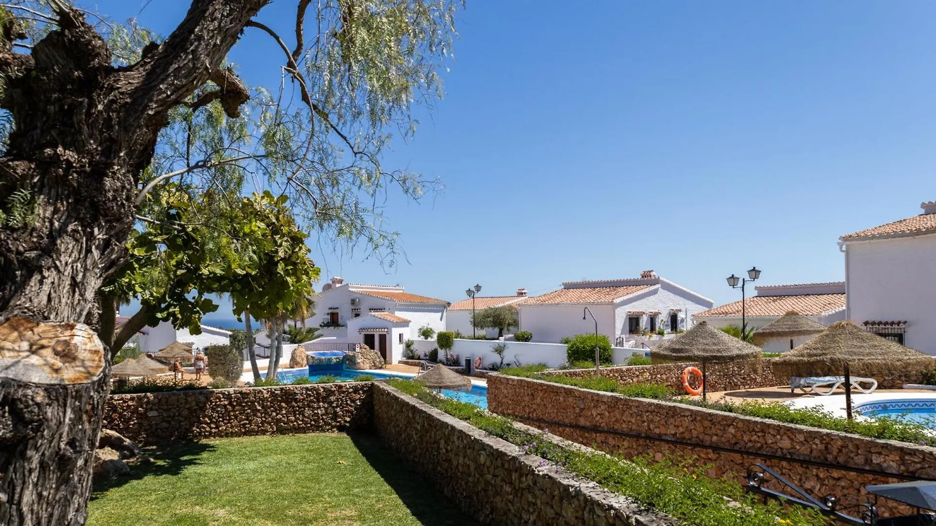 Capistrano Village, 1 Bedroom + Free Wi-Fi Nerja