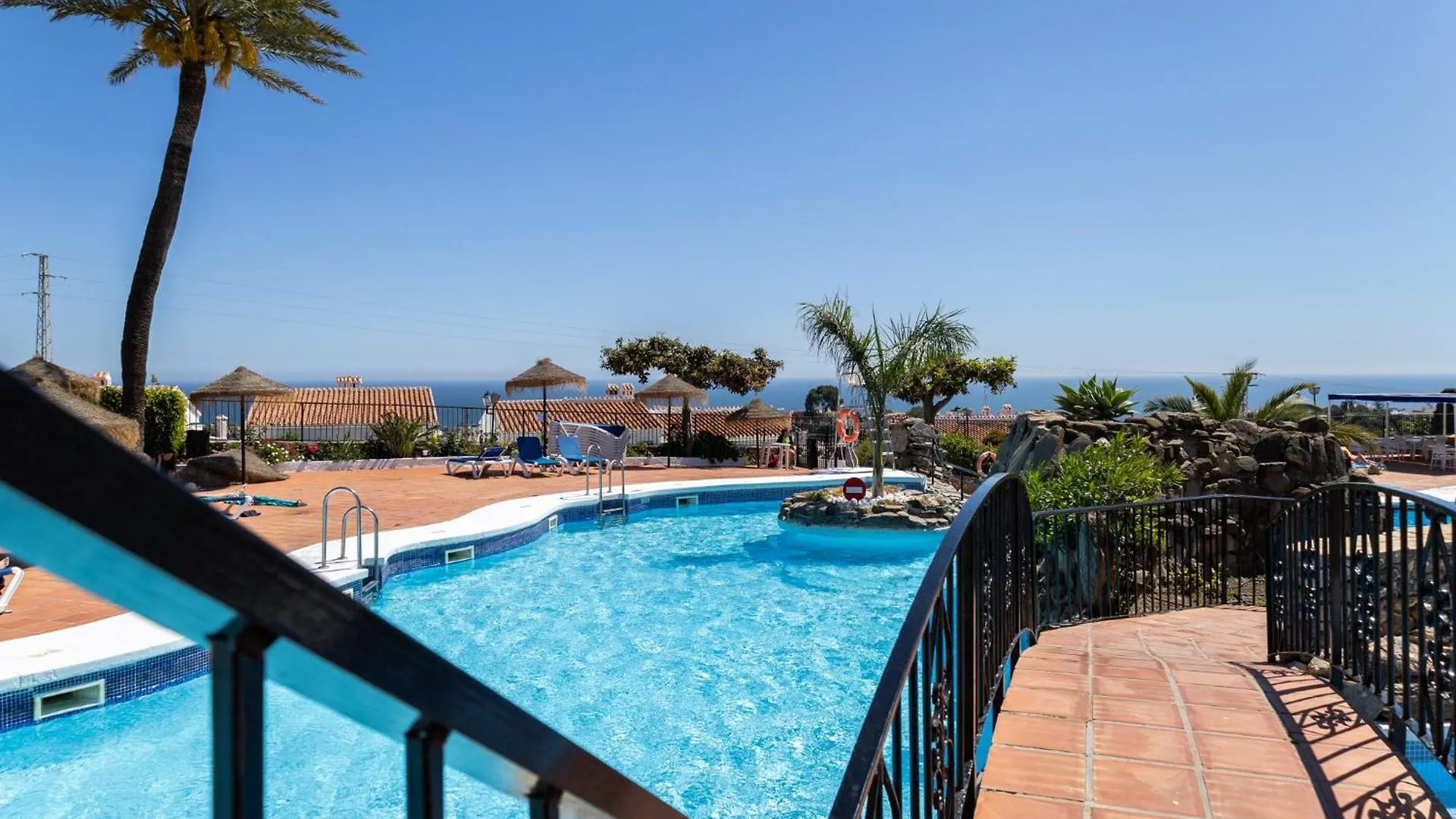 Capistrano Village, 1 Bedroom + Free Wi-Fi Nerja Apartment