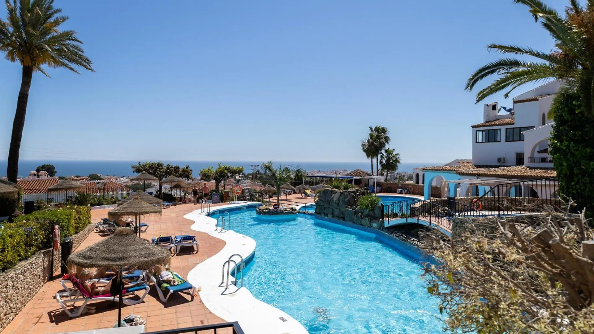 Capistrano Village, 1 Bedroom + Free Wi-Fi Nerja Spain
