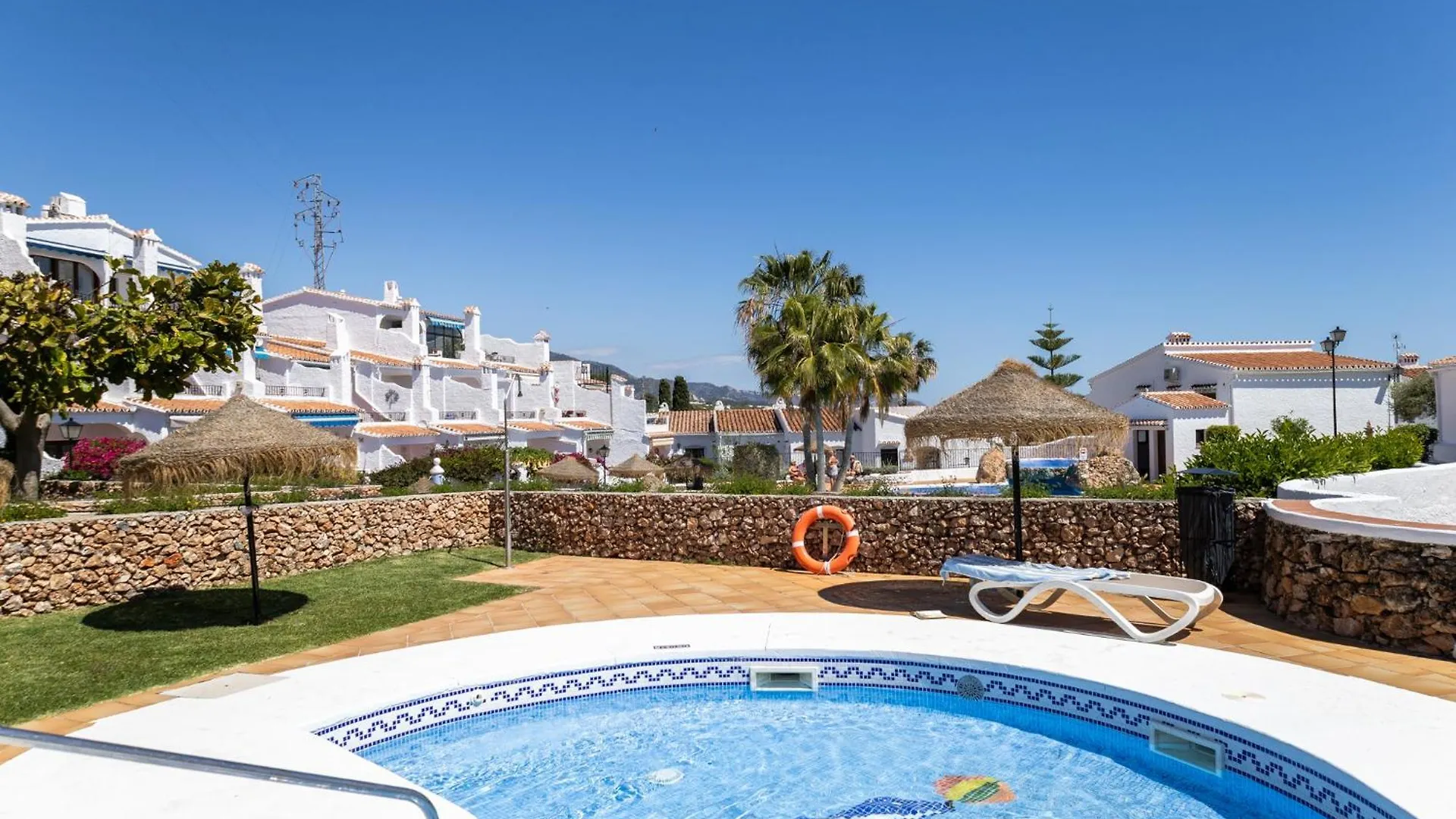 Apartment Capistrano Village, 1 Bedroom + Free Wi-Fi Nerja Spain