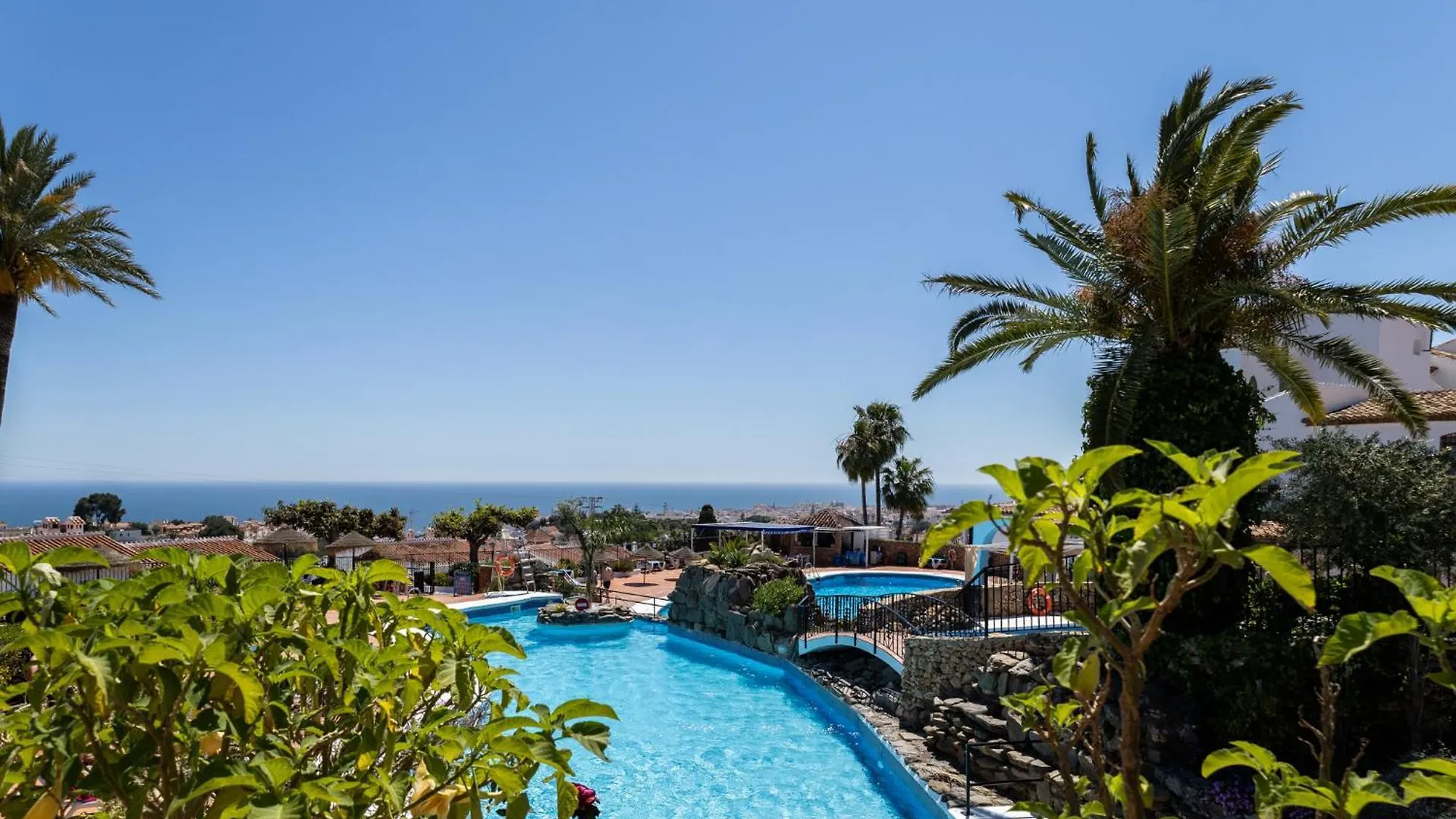 Capistrano Village, 1 Bedroom + Free Wi-Fi Nerja Lägenhet