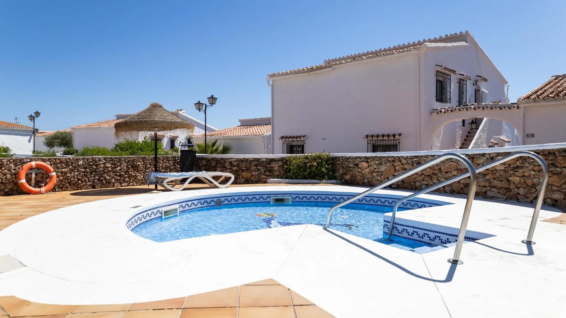 Capistrano Village, 1 Bedroom + Free Wi-Fi Nerja Spanien