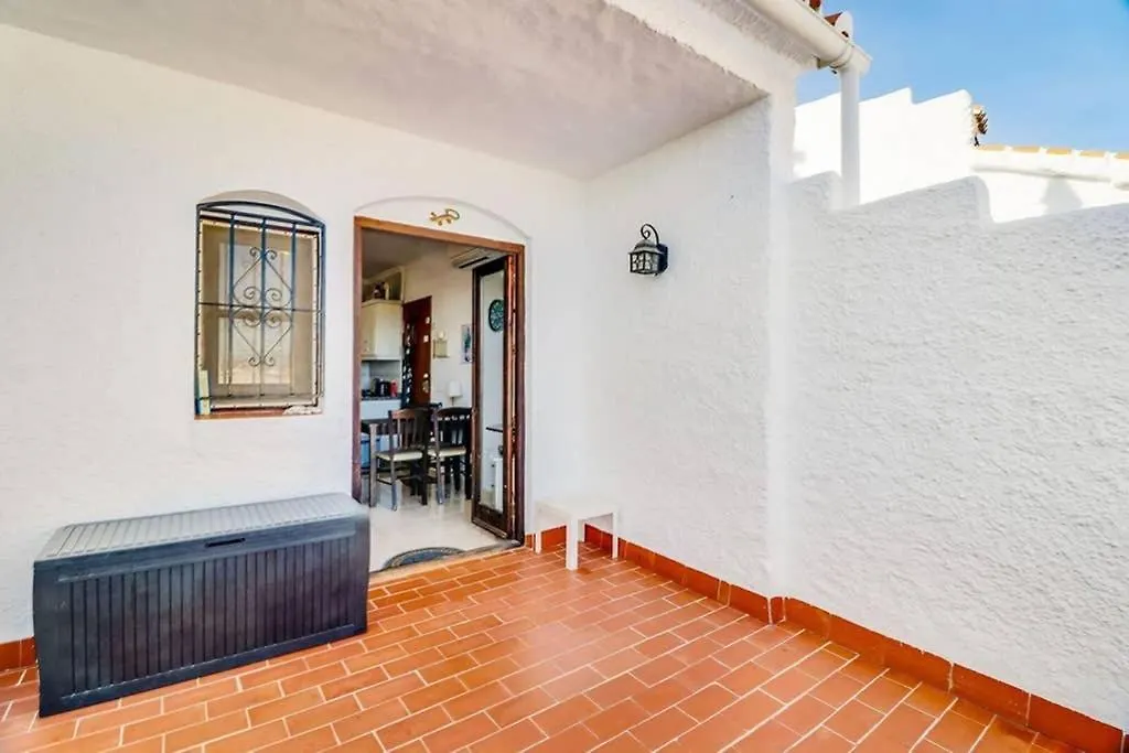 Capistrano Village, 1 Bedroom + Free Wi-Fi Nerja